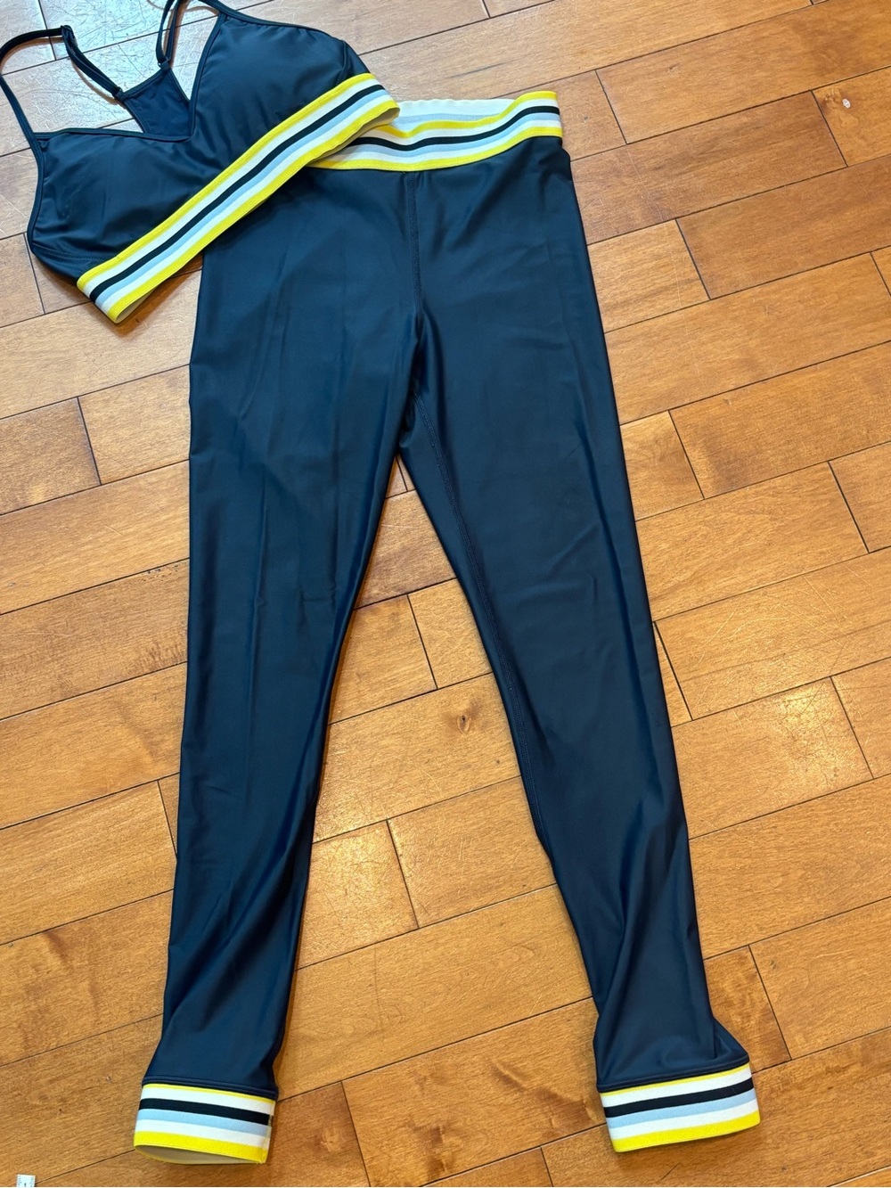 The Upside Women’s Small Athletic Leggings Sports-bra Navy Striped Waistband Set